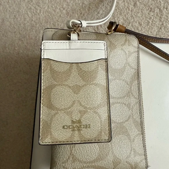 Coach White Leather Tote Bag - Picture 12 of 13